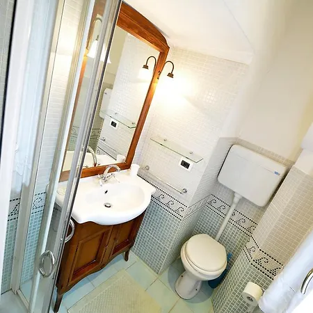 Roof Balcony, 2pax, Aircond, Wifi Venecia