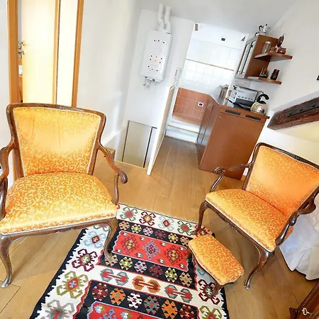 Roof Balcony, 2pax, Aircond, Wifi Apartamento *