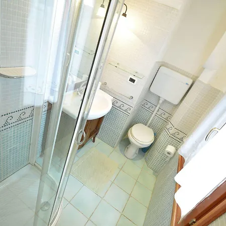 Roof Balcony, 2pax, Aircond, Wifi Apartamento Venecia