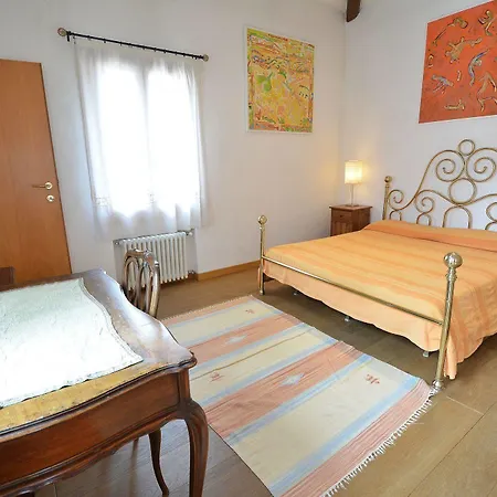 Apartamento Roof Balcony, 2pax, Aircond, Wifi