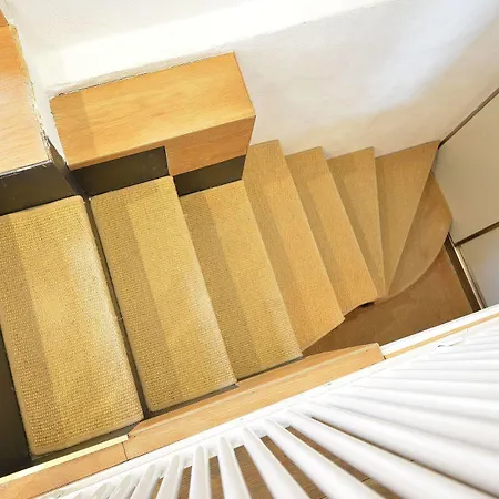 Roof Balcony, 2pax, Aircond, Wifi *